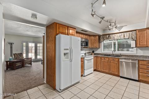 3247 E Corrine Dr, Phoenix, AZ 85032 photo 8