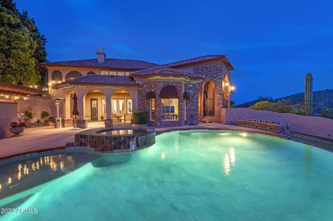 616 E Yearling Rd, Phoenix, AZ 85085