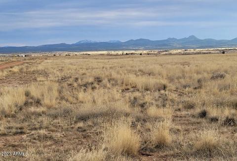 27455 N Red Rocks Rd #-, Paulden, AZ 86334