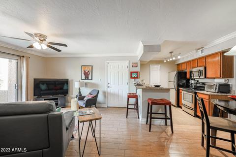 2625 E Indian School Rd #127, Phoenix, AZ 85016