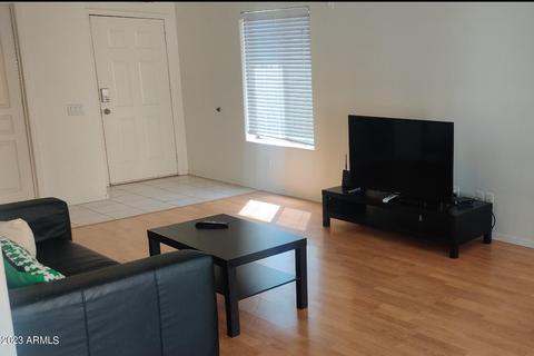 1894 W Canyon Way, Chandler, AZ 85248