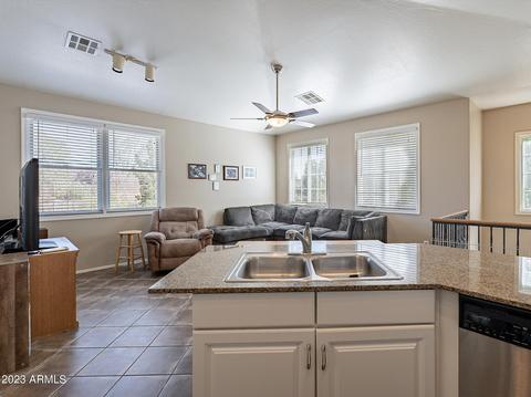4240 E Jasper Dr, Gilbert, AZ 85296 photo 3