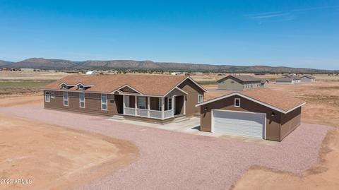 26407 N Cabernet Ln, Paulden, AZ 86334