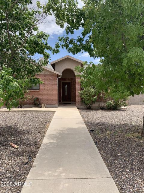 1725 E 19th St, Douglas, AZ 85607