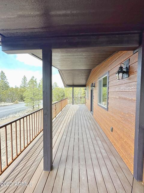 3375 Navajo Dr, Overgaard, AZ 85933 photo 4