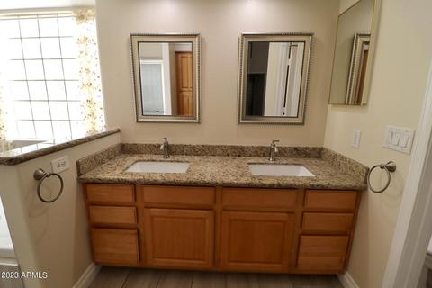4519 E Mossman Rd, Phoenix, AZ 85050 photo 13