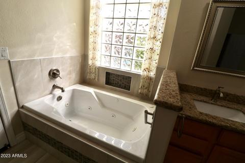 4519 E Mossman Rd, Phoenix, AZ 85050 photo 12