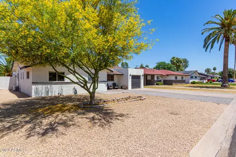 3018 Earll Dr, Phoenix, AZ 85016 photo 4