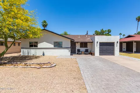 3018 Earll Dr, Phoenix, AZ 85016 photo 2