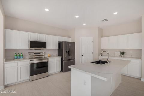 1527 S Cedar Dr, Apache Junction, AZ 85120 photo 12