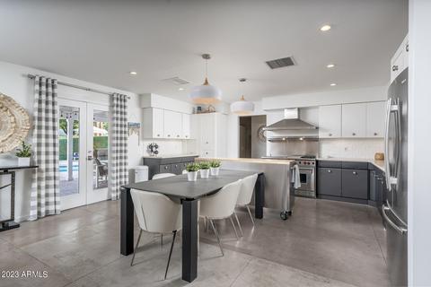 3745 E Fairmount Ave, Phoenix, AZ 85018