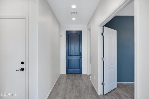 3341 N Loma Vis, Mesa, AZ 85213