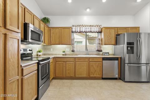 4560 E Murrieta Rd, Gilbert, AZ 85297 photo 9
