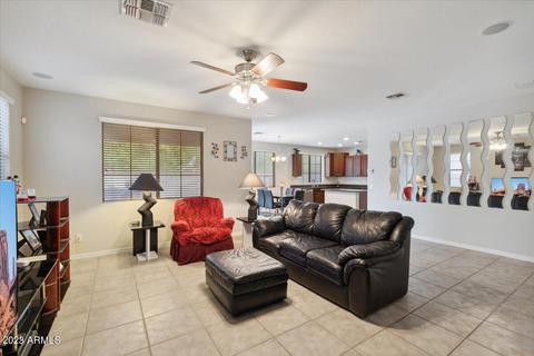 3875 S Vineyard Ave, Gilbert, AZ 85297 photo 2