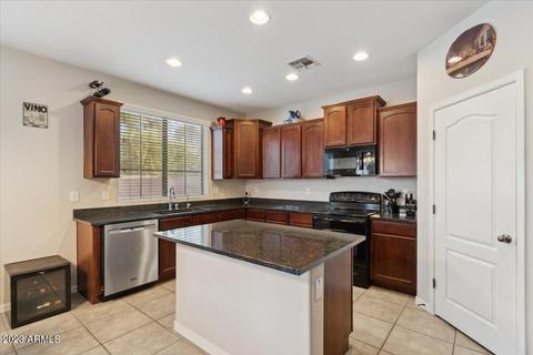 3875 S Vineyard Ave, Gilbert, AZ 85297 photo 5
