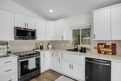 2061 S Lawther Dr, Apache Junction, AZ 85120 photo 11