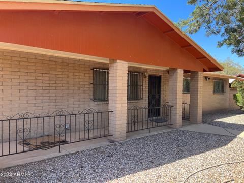 3045 E 14th St, Douglas, AZ 85607