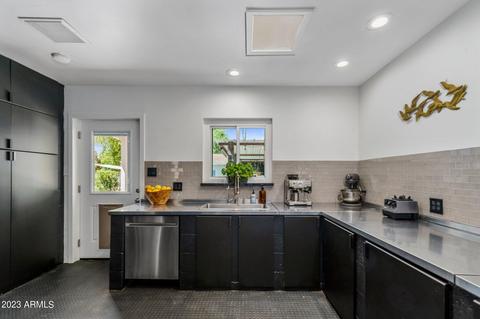 3350 E Vineyard Rd, Phoenix, AZ 85042 photo 10