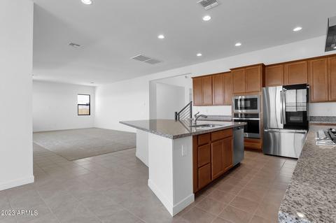 838 E Buist Ave, Phoenix, AZ 85042 photo 9