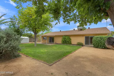 2215 S Davis St, Mesa, AZ 85210