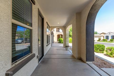 2851 E Ridgewood Ln, Gilbert, AZ 85298 photo 2