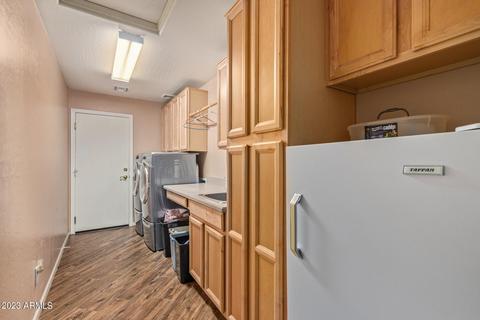 305 E Dennisport Ct, Gilbert, AZ 85295 photo 32