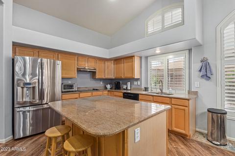 305 E Dennisport Ct, Gilbert, AZ 85295 photo 13