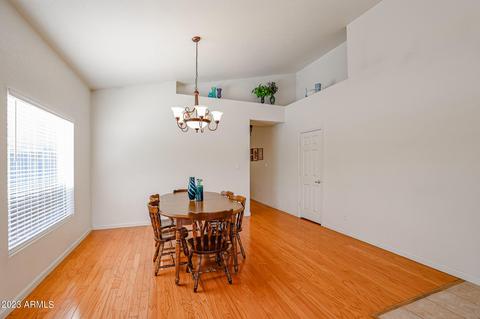 1008 E Brentrup Dr, Tempe, AZ 85283 photo 2
