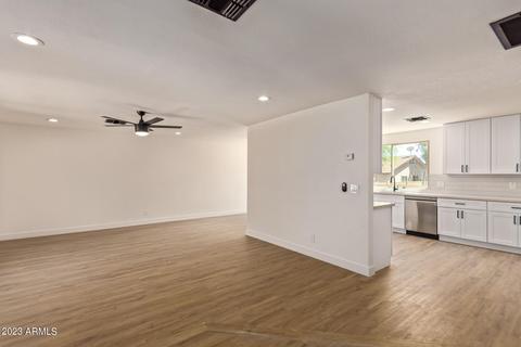 3009 E Hampton Cir, Mesa, AZ 85204 photo 8