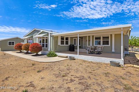 17215 E Yarber Ct, Dewey, AZ 86327