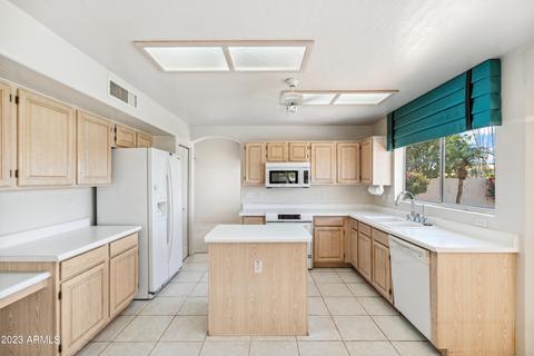 1248 W Edgewater Dr, Gilbert, AZ 85233 photo 16