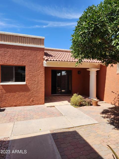 517 W Knox Rd, Chandler, AZ 85225
