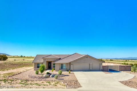 6676 E Saddlehorn Cir, Hereford, AZ 85615