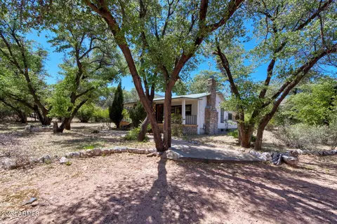 5324 E Oak Grove Ln, Hereford, AZ 85615
