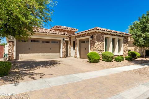 2908 E Maplewood St, Gilbert, AZ 85297 photo 4