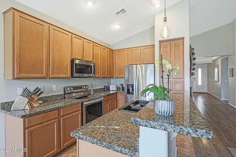 10311 W Carlota Ln, Peoria, AZ 85383