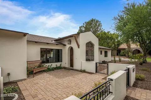 2237 E Mercer Ln, Phoenix, AZ 85028 photo 3
