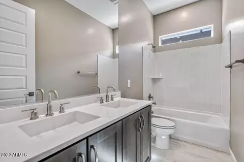 6134 E Louise Dr, Phoenix, AZ 85054 photo 9