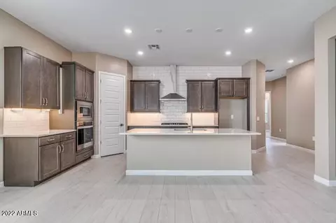 6134 E Louise Dr, Phoenix, AZ 85054 photo 6