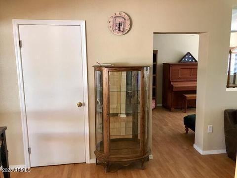 3860 W Acapulco Ln, Phoenix, AZ 85053 photo 9