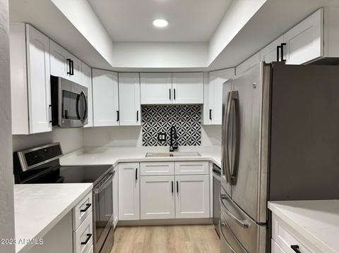 1136 E Kaler Dr, Phoenix, AZ 85020 photo 7