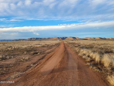 0 N Firestone Dr #C3, Paulden, AZ 86334