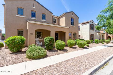 2563 E Bart St, Gilbert, AZ 85295 photo 3