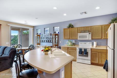 4243 E Blue Spruce Ln, Gilbert, AZ 85298 photo 9