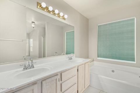 4238 E Morrow Dr, Phoenix, AZ 85050 photo 16
