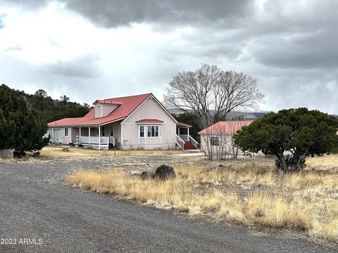 827 E 1st Ln, Eagar, AZ 85925