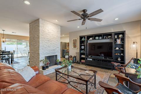2622 E Yucca St, Phoenix, AZ 85028 photo 4