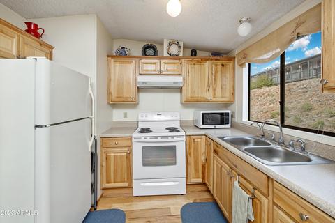 2375 Hillside Loop Rd, Prescott, AZ 86301 photo 8