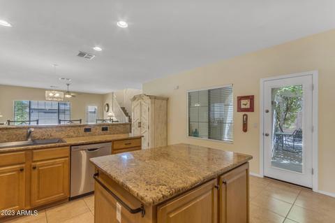 986 E Blue Spruce Ln, Gilbert, AZ 85298 photo 7