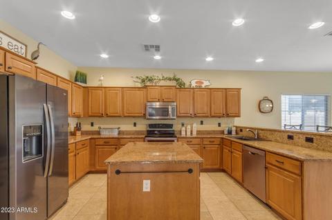 986 E Blue Spruce Ln, Gilbert, AZ 85298 photo 6